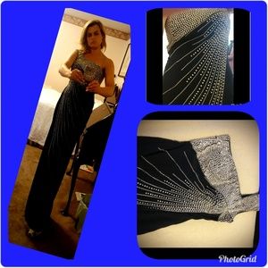 NWOT One Shoulder Black Evening Gown Size 8